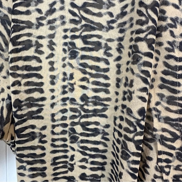 Lauren Ralph Lauren Silk Animal Print Blouse L - Picture 4 of 11